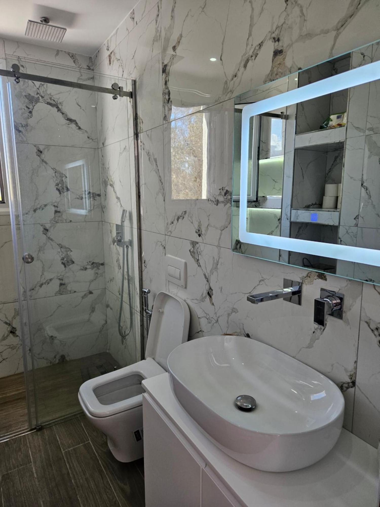 Sea & Sun Apartment Vlorë Extérieur photo